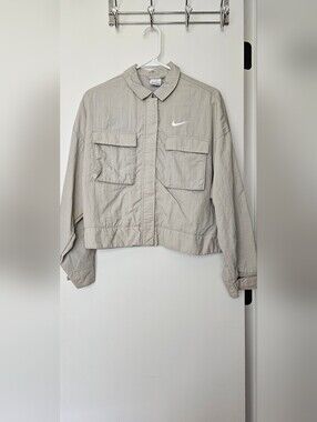 Nike Women's Light Grey-Beige Cropped Jacket